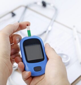 Diabetes afeta saúde bucal de milhões de brasileiros