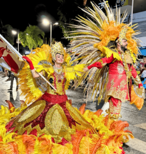 Escola de samba sobe a avenida com enredo sobre preservação ambiental