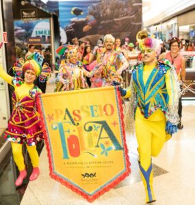 Passeio das Águas Shopping realiza Passeio Folia