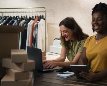 Tecnologia impulsiona o crescimento do e-commerce em 2025