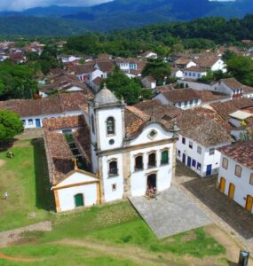 Guia de viagens indica 30 destinos nacionais para ir em 2025