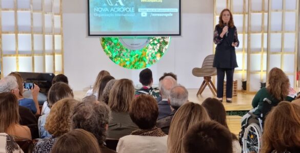 Filosofia propõe pensar por si mesmo e agir pelo bem de todos