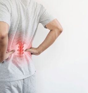 Novas tecnologias podem aliviar dores na coluna sem cirurgia