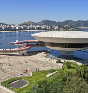 Niterói alia história, cultura e belezas naturais
