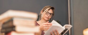 Busca por livros físicos cresce mesmo com avanços digitais