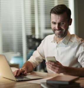 Pearson lança tutor digital para comunicação no trabalho