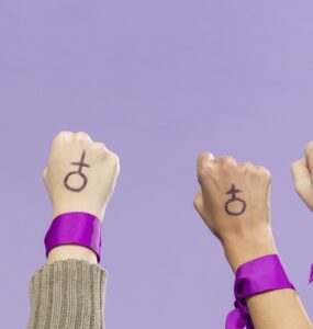 Debate nas redes é dominado por antifeminismo no Brasil