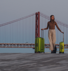 Samsonite apresenta novo tom da coleção Proxis com Roxkin™