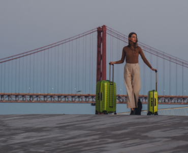 Samsonite apresenta novo tom da coleção Proxis com Roxkin™