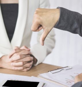 Mulheres estão menos satisfeitas no trabalho, revela estudo