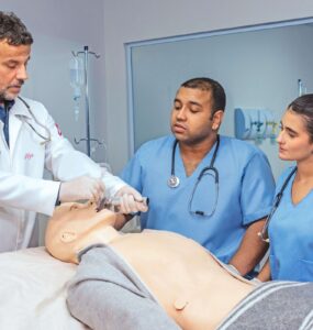 Afya e Laerdal criam programa inédito de Simulação em Saúde