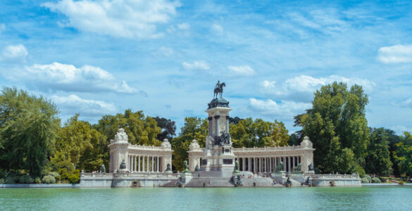 Espanha bate recorde de turistas estrangeiros em 2024