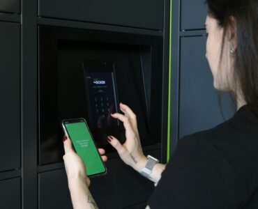 Lockers inteligentes otimizam entregas e desafios logísticos