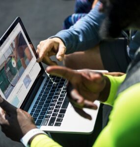 Site falso do CapCut instala software de acesso remoto