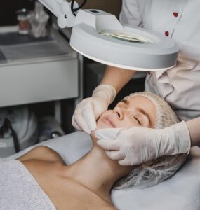 Estética cresce e abre oportunidades para mulheres