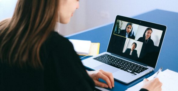 Entrevistas por vídeo com boa preparação impulsionam a contratação