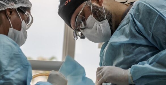 Prótese fixa sobre implante é nova solução da implantodontia