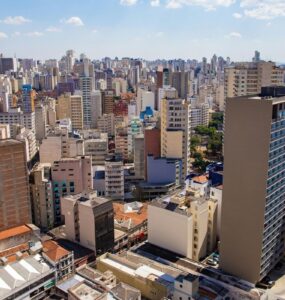 Mercado imobiliário de SP mantém ritmo em fevereiro de 2025