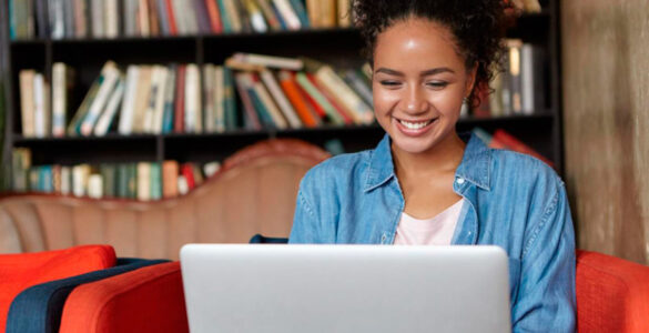 Studybay abre inscrições do concurso de redação para bolsas de estudo 2025