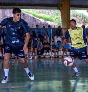 Sementinhas do Esporte 4 oferece aulas gratuitas de futsal