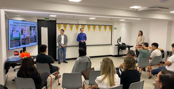 Jovens disputam vagas em faculdade internacional em Brasília