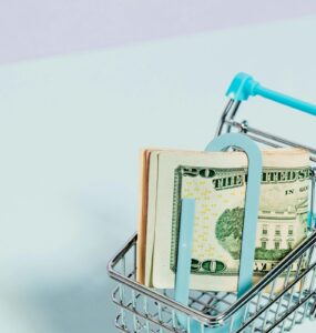 Cashback vira padrão em marketplaces bancários