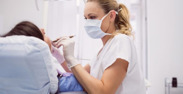 Doença rara pode levar a lesões na mucosa oral