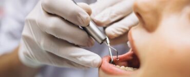 Em BH, escola para dentistas acompanha tendência de mercado