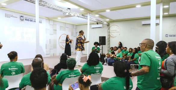 Empreendedores são certificados durante a Rio Artes