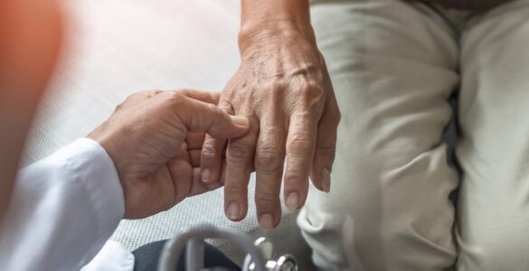 Parkinson também afeta pessoas antes dos 50 anos