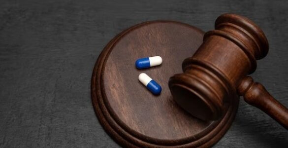 Acesso a medicamentos de alto custo demanda ações judiciais