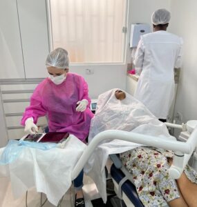 Dentistas adotam humanização e tecnologia no atendimento