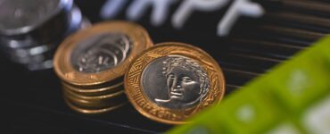 Econet lança IA para apoiar profissionais na reta final do imposto de renda