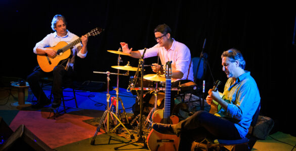 Trio Baru se apresenta no Teatro de Sobradinho, no DF