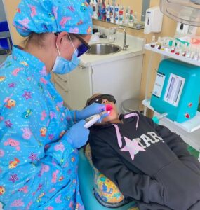Autismo eleva procura por consultórios odontopediátricos adaptados