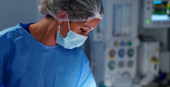 Cirurgias plásticas crescem entre mulheres acima dos 60 anos