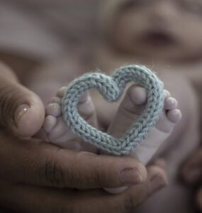 Casos recentes trazem à tona o luto perinatal no Brasil