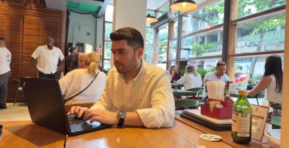 Brasileiros ampliam busca por vagas internacionais