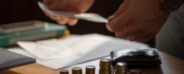 Falta de limite da ANS impacta famílias com planos coletivos