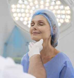 Nova tendência de cirurgias faciais chega ao Brasil
