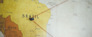 Felipe Avancini orienta brasileiros sobre mobilidade global