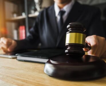 OAB assegura garantias fundamentais a advogados em processos