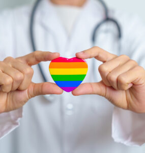 Orgulho LGBTQIA+ destaca luta por saúde e trabalho
