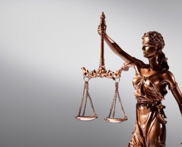 Unieuro reformula curso de Direito e foca em práticas reais