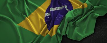 Obra de Samuel Hanan analisa dados e revela as fissuras sociais do país