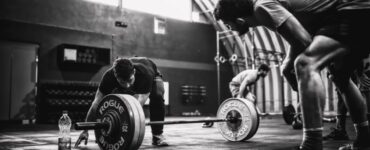 Kipping Handstand Push-ups colocam a saúde cervical em risco