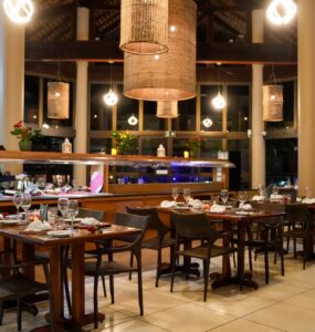 Hotel realiza jantar romântico em Angra dos Reis