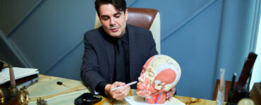 Francisco Àsshis explica aspectos da dermatologia estética