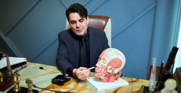 Francisco Àsshis explica aspectos da dermatologia estética