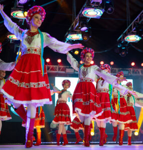 52º Festival Folclore reúne 40 grupos de sete países